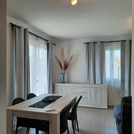 Feriehus Le Villette - Casa Ninfea